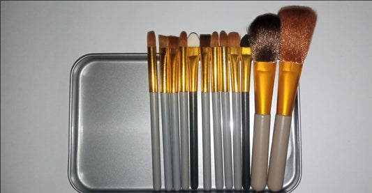 Naked 3 urban decay brush kit