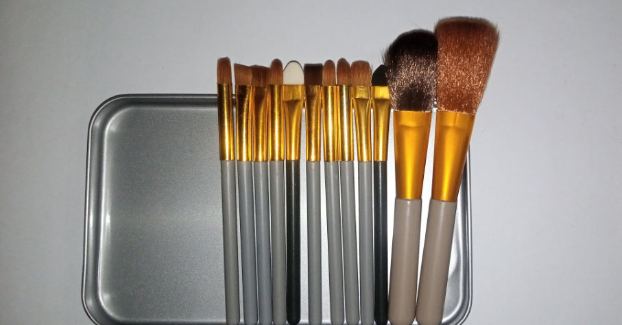 Naked 3 urban decay brush kit